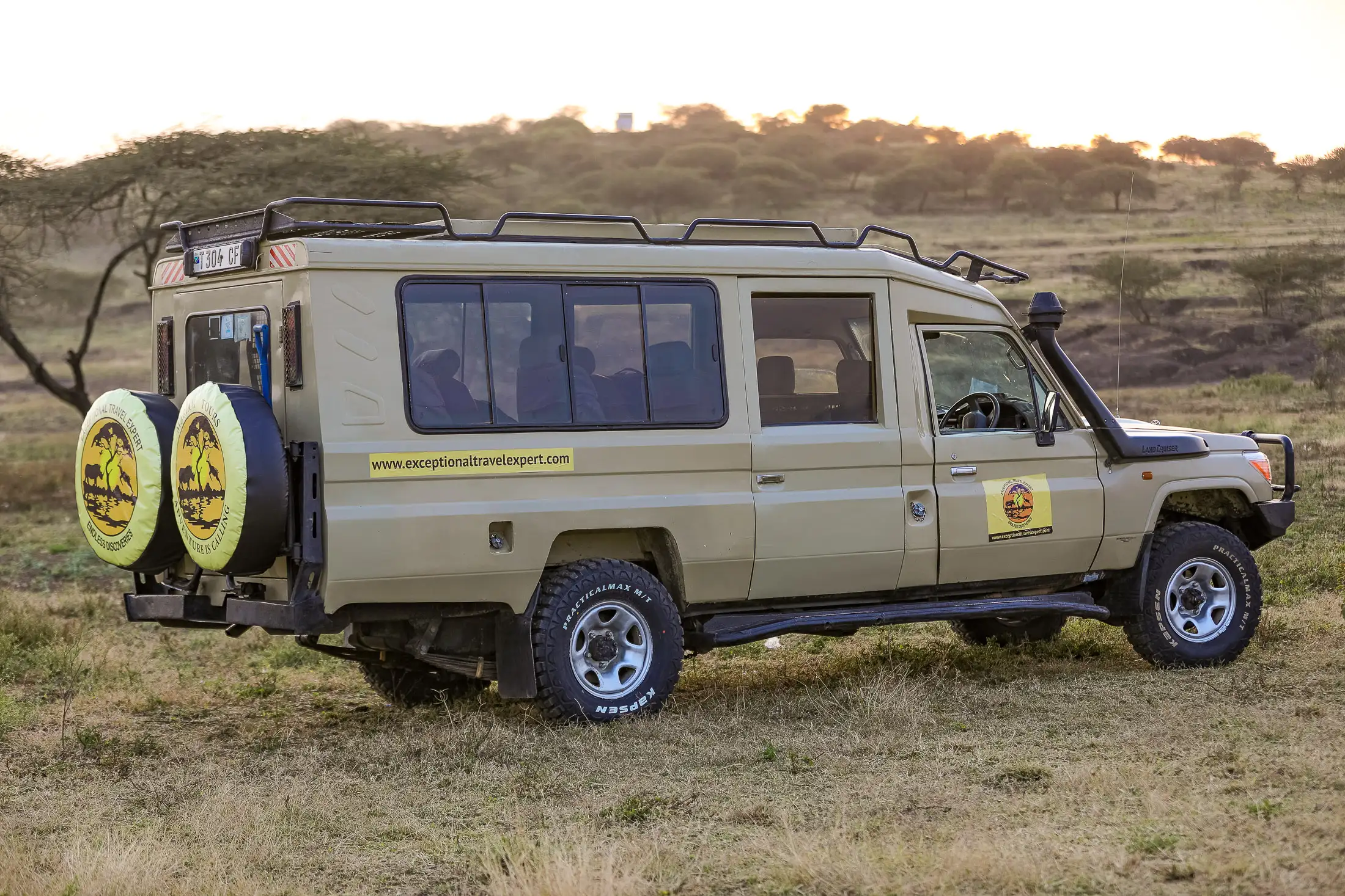 The best Tanzania tour operator in one of our Tanzania safari tours in Serengeti National Park with wildlife viewing