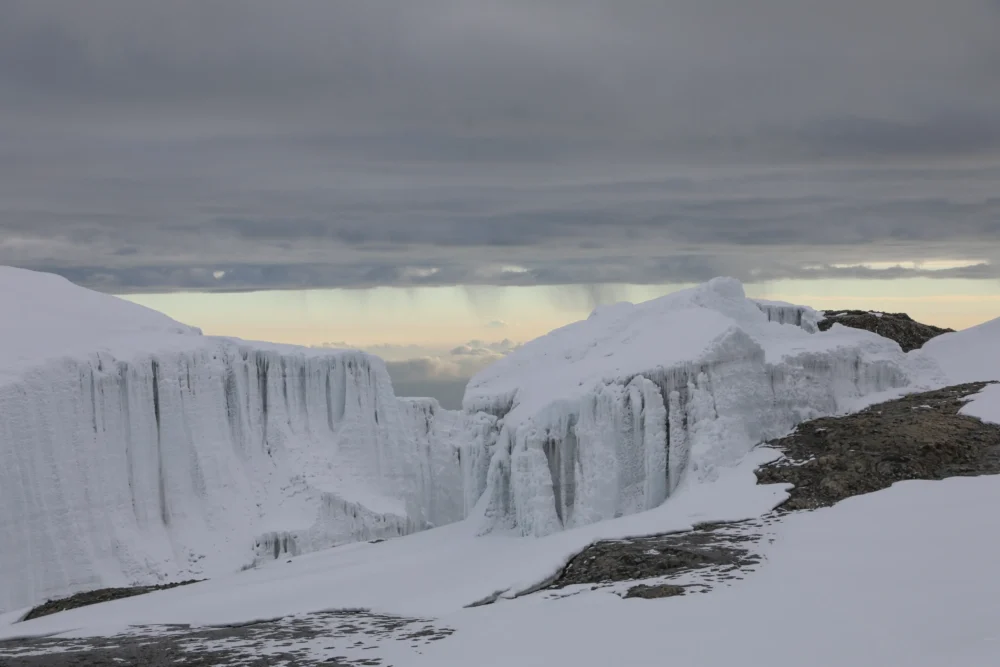 kilimanjaro uhuru peak glacier altitude sicknes